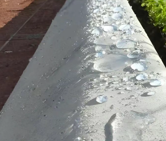 龙门镇硅烷浸渍涂料在混凝土保护中的应用